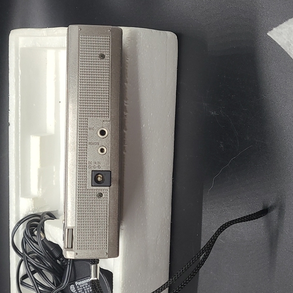 NIB Vintage Panasonic Mini Cassette Recorder RQ-355A - Picture 9 of 12